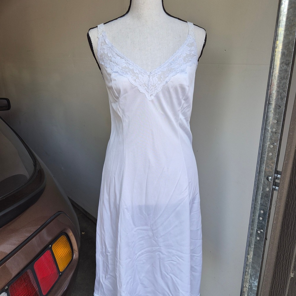 Vintage Maidenform Slip‎ Dress Womens M Coquette Dollette Angelcore Y2K Bridal